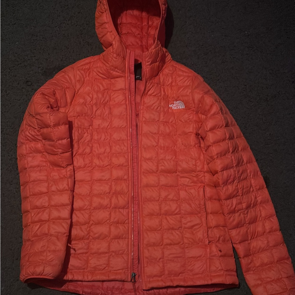 The North Face Women's Coral-Orange Hooded Packable Puffer Jacket